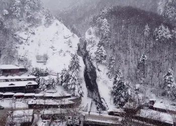 Bursa Kestel’de kartpostallık kar görüntüleri