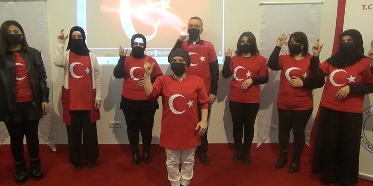 Bursa’da sağlık çalışanları işaret dili öğrendi