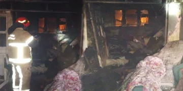Bursa’da iki katlı binada korkutan yangın