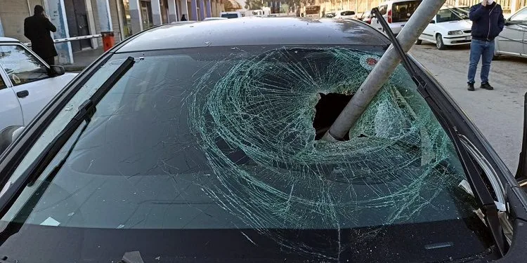 Otomobil sürücüsü ölümden döndü