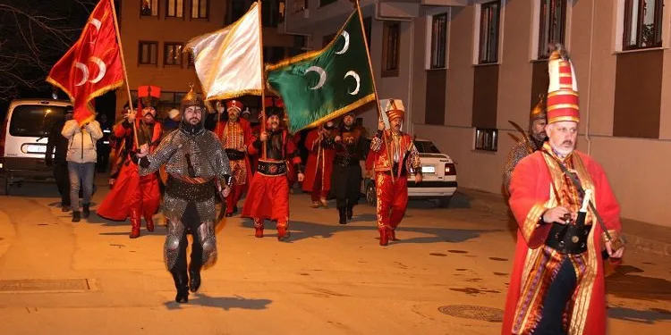 Bursa’da Gürsu sokaklarında mehteran coşkusu
