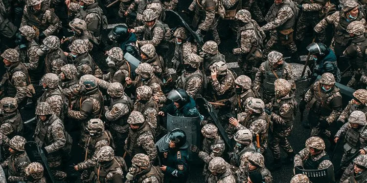 Kazakistan’da sular durulmuyor