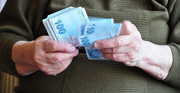 Emekliye yapılan zam yüzleri güldürmedi
