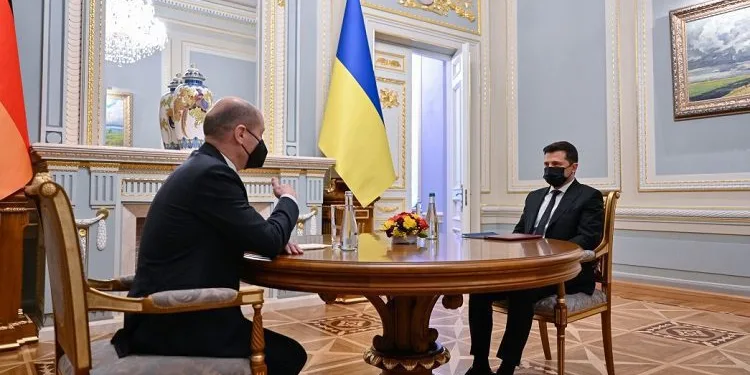 Almanya Başbakanı Ukrayna krizi için Kiev’de