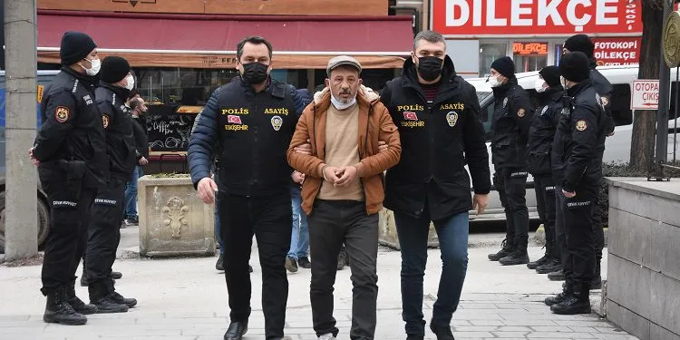 Öldürdüğü kahvehaneci için ‘hak etti’ dedi