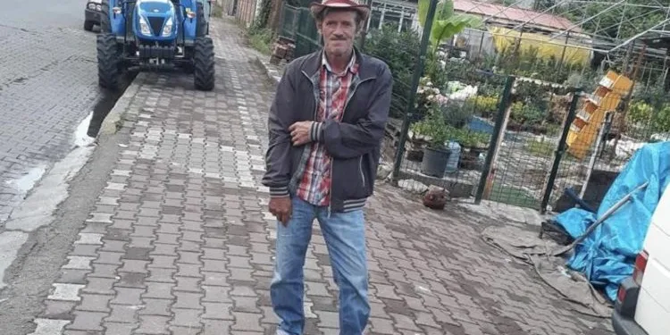 Tartıştığı eşini çekiçle öldürdü