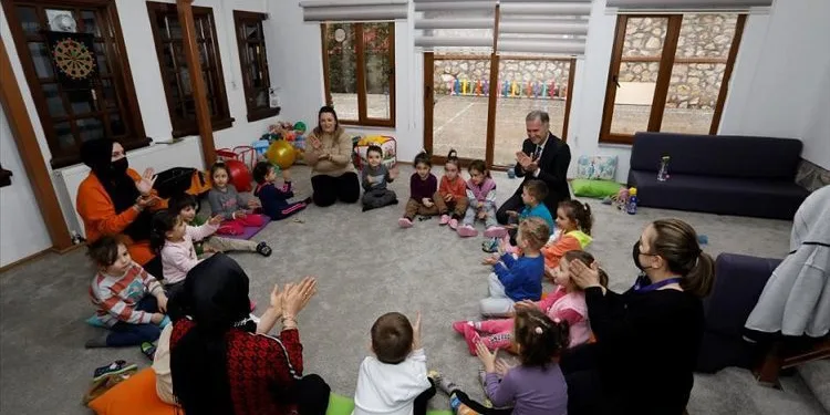 Beşinci Mevsim Kreşi yeni yerinde hizmete girdi