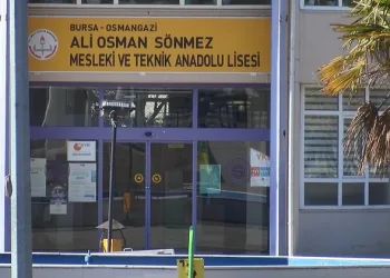 Bursa’da meslek lisesinden 1 milyon TL’lik hırsızlık