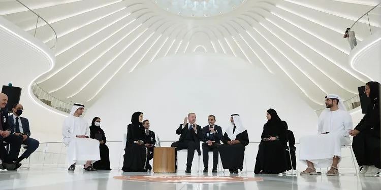 Cumhurbaşkanı Erdoğan, BAE’li gençlerle buluştu