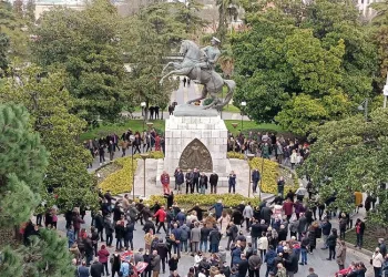 Onur Anıtı’nın güvenliği için Atatürk Parkı’na araç giremeyecek