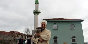 Doğa tutkunu ‘kuş’ fotoğrafçısı imam
