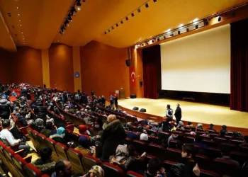 Bursa Kestel’de Kesişme: İyi ki Varsın Eren filmini 5 bin 500 kişi izledi