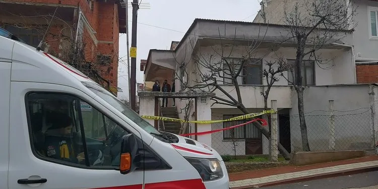 Bursa’da evinin girişinde cansız bedeni bulundu