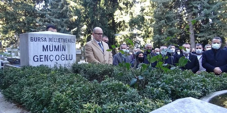 Mümin Gençoğlu mezarı başında anıldı