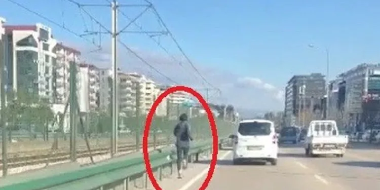 Bursa’da trafikte sürücülere tehlikeli anlar yaşattı