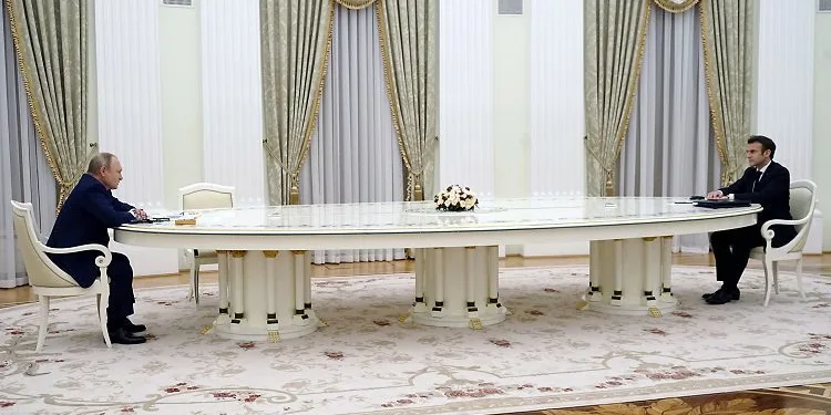 Tartışma konusu olan masanın sırrı çözüldü