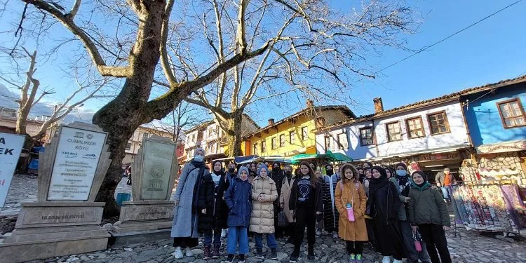 Gençlik, Bursa’da yollarda