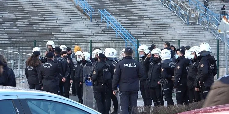 Bursa’da olaylı maçta geniş güvenlik önlemi