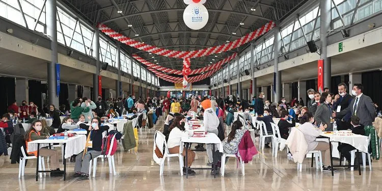 Bursa’da zeka oyunları süper ligi başladı