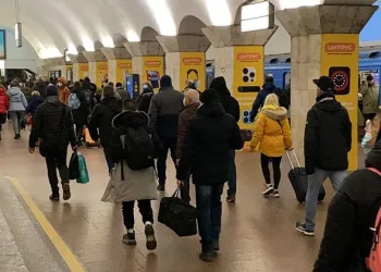 Ukrayna halkı şehirleri terk ediyor