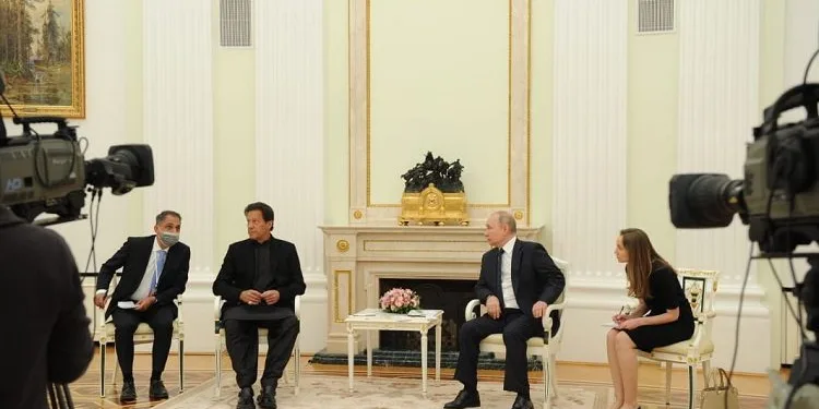 Putin’den kriz ortasında resmi görüşme