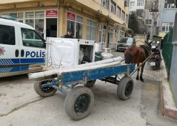 Bursa’da taşınan ailenin çamaşır makinesini çaldılar