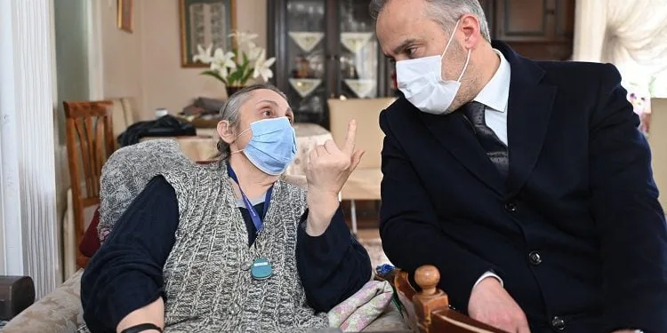 Yaşlı hastalar, hayata ‘Gönül Bağı’ ile bağlanıyor