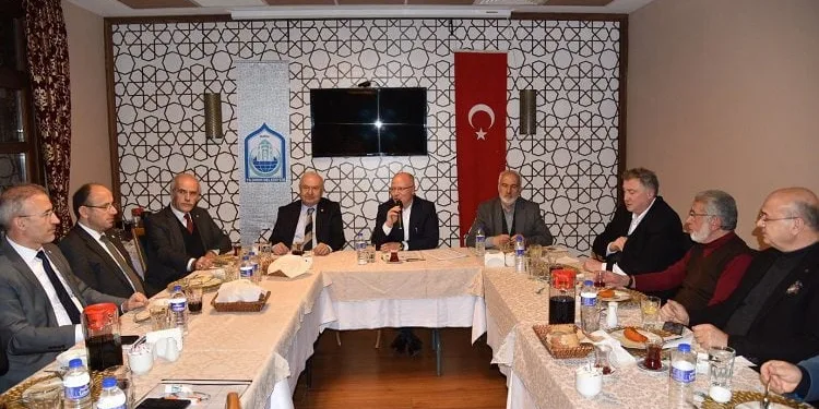 AK Parti Bursa teşkilat üyeleriyle buluşmalarını sürdürüyor