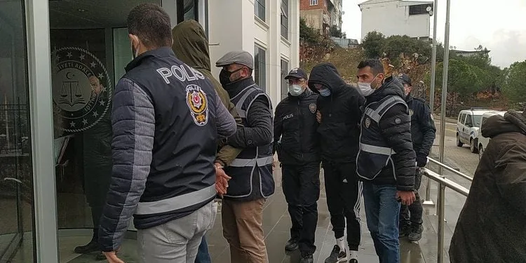 Bursa’da kayıplara karışan bıçaklı saldırganlar yakalandı