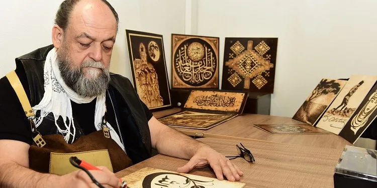 Ahşap yakma sanatı Bursa Yıldırım’da yaşatılıyor
