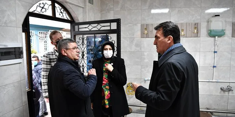 Osmangazi’de camiler birer birer yenileniyor