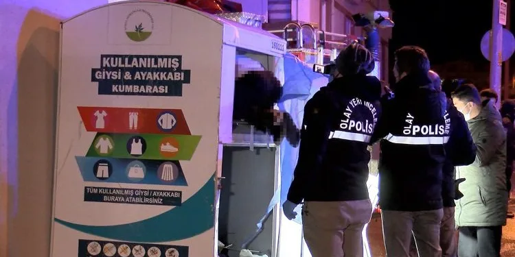 Bursa’da feci ölüm! Giysi kumbarasına sıktı