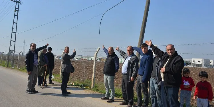 Kablo hırsızları mahalleliyi internete hasret bıraktı