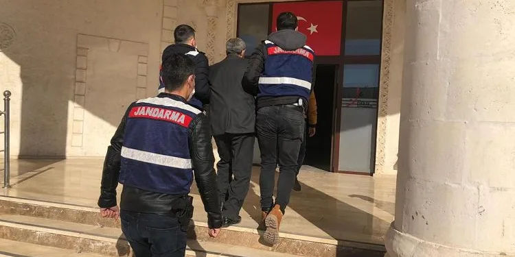 7 yıl önceki cinayetlerin şüphelilerinden biri yakalandı