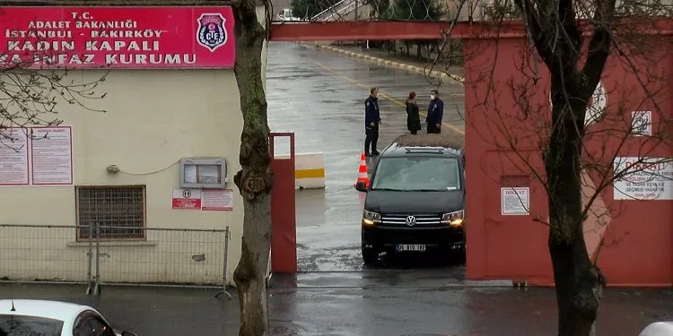 CHP’li vekillerden Sedef Kabaş’a ziyaret