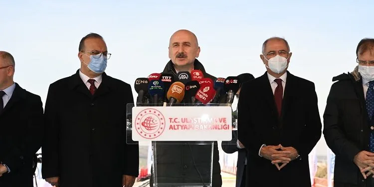Ulaştırma Bakanı Bursa’da hızlı tren için tarih verdi