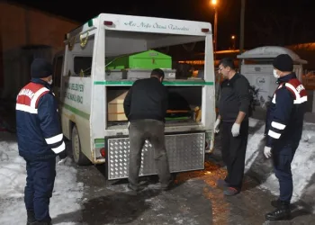 Baba parçalanmış, oğlu donmuş halde bulundu