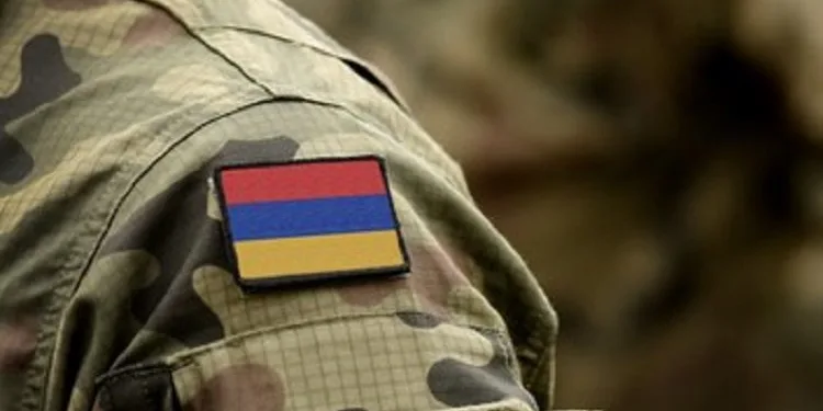 Azerbaycan, 8 Ermeni askeri iade etti