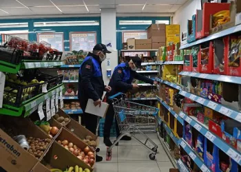 Bursa’da zabıtadan marketlerde KDV denetimi