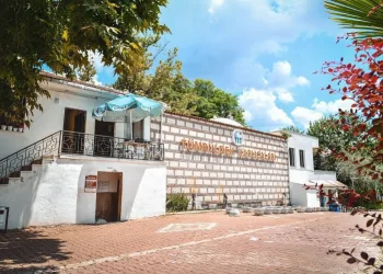 Tümbüldek Kaplıcaları yeniden hizmete başladı
