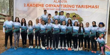 Oryantiring sporcuları 13 madalyayla döndü