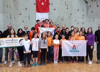 Bursa’da İnegöl Belediyespor kürsüleri fethetti