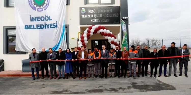 İnegöl’de yeni hizmet binası açıldı