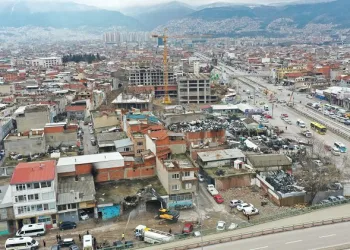Bursa’da 240 bin metrekarelik alanda yıkımlar devam ediyor