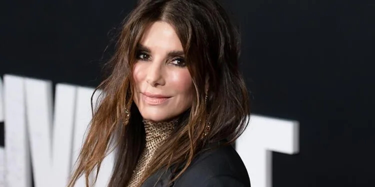 Sandra Bullock’tan hayranlarını üzecek haber