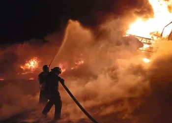 Rusya, Jitomir’de petrol rafinerisini hedef aldı