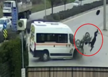 Bursa’da feci kazada metrelerce havalandı