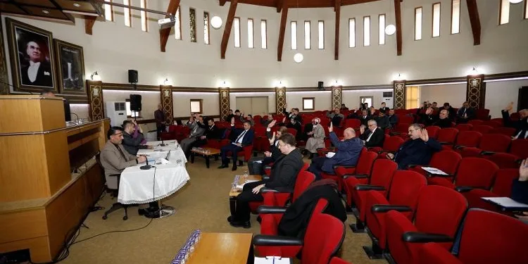 İnegöl Belediyesi meclis toplantısında yatırımlar konuşuldu