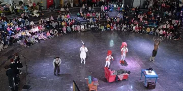 Bursa Osmangazi’de çocuklar tiyatroyla eğlendi