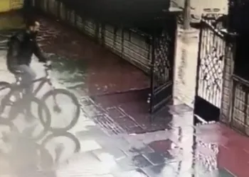Bursa’da bisikletle girdiği siteden bisiklet çaldı